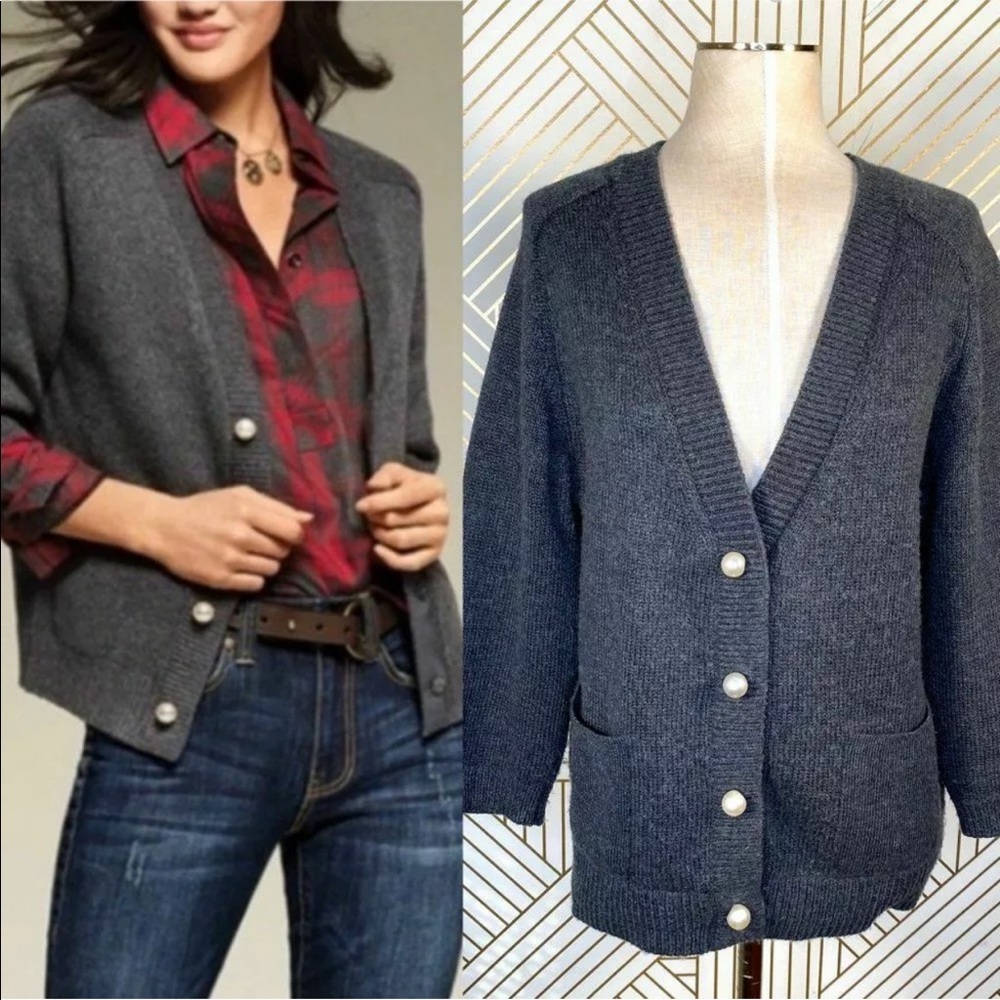 Cabi. Cultured Pearl Cardigan. Sz M. Like new